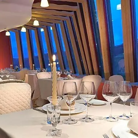 Bouganville 4*